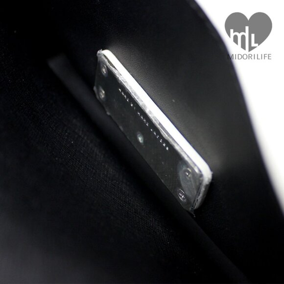 MARC BY MARC JACOBS Lip Lock Crossbody Bag - Picture 13 of 16